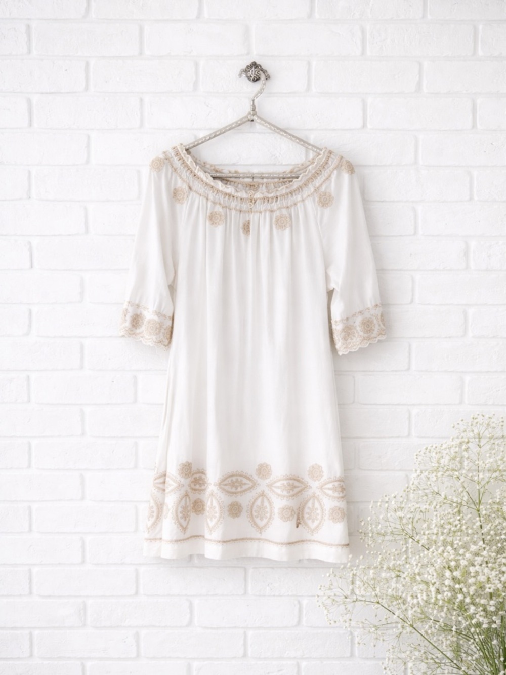 Sundance Embroidered Off the Shoulder Tunic Top in White Size S
